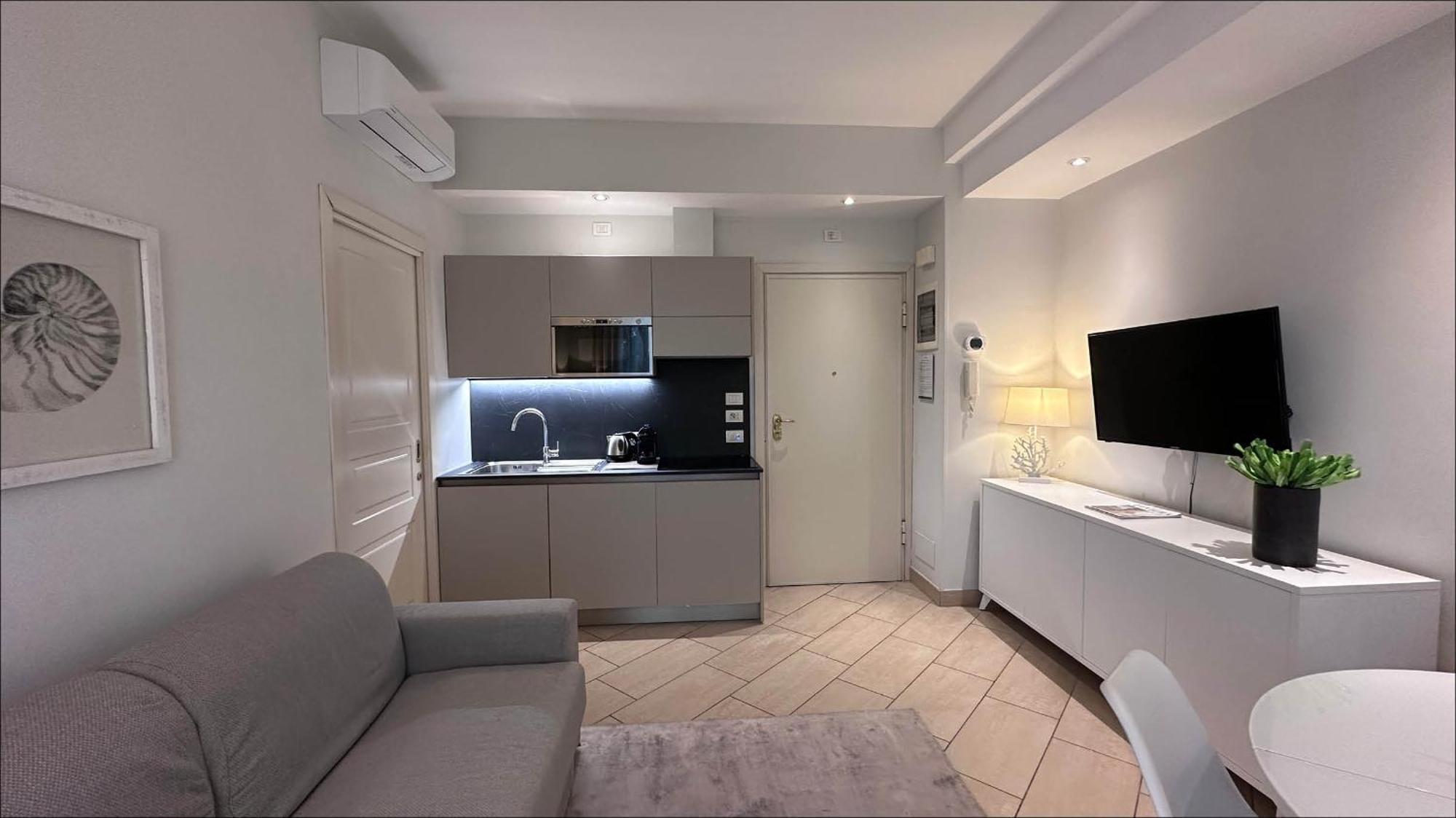 ריצ'יונה Residence Lungomare - Charming Apartments מראה חיצוני תמונה