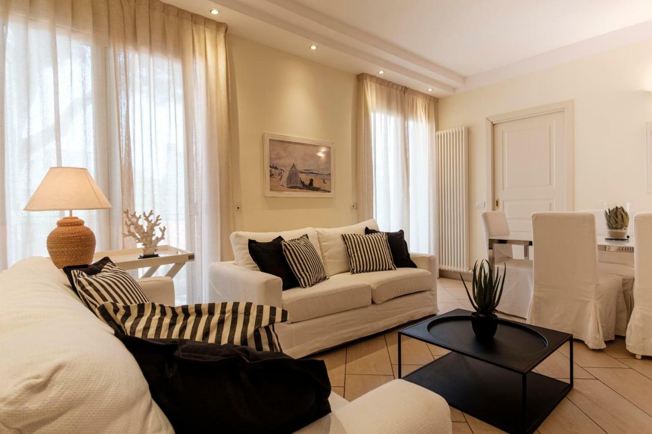 ריצ'יונה Residence Lungomare - Charming Apartments מראה חיצוני תמונה